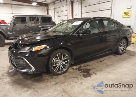 2024 Toyota Camry Hybrid Xle z USA, uszkodzony, nr VIN 4T1F31AK1RU061639